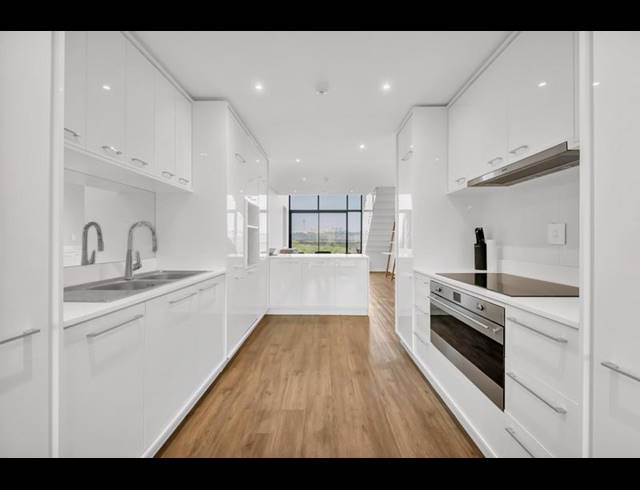 2 BEDROOM APARTMENT FOR SALE IN ROSEBANK